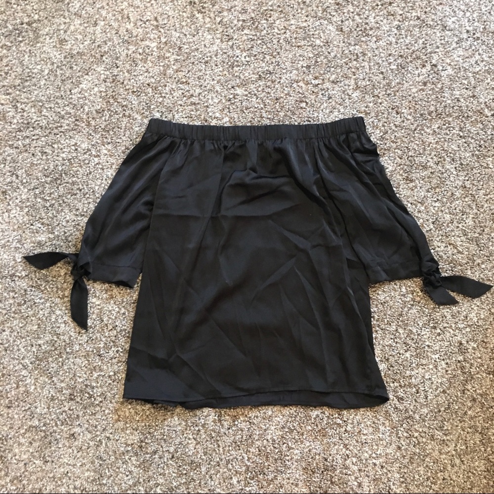 H&M Off the Shoulder Silky Blouse